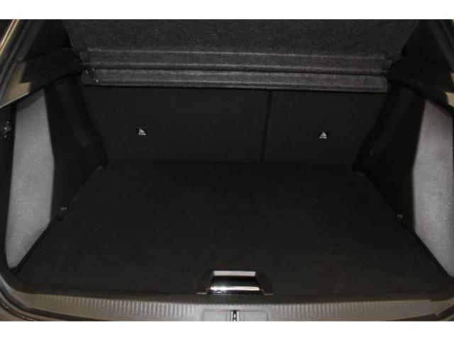 Peugeot 2008 image 6