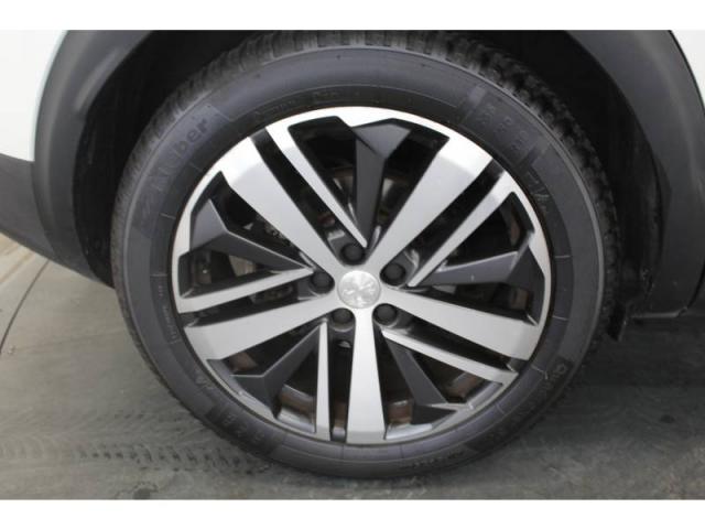 Peugeot 3008 image 3