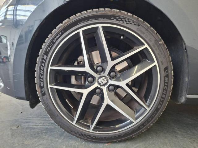 Seat Leon image 7