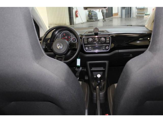 Volkswagen Up! image 5