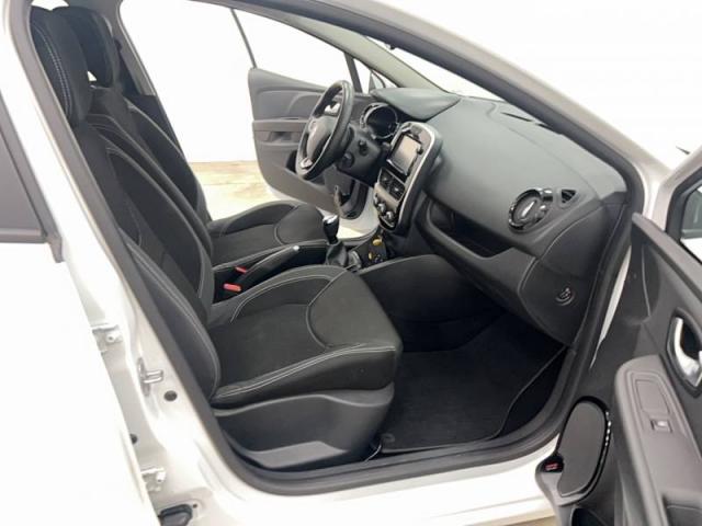 Renault Clio image 9