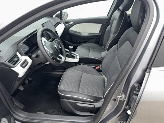 Renault Clio image 8