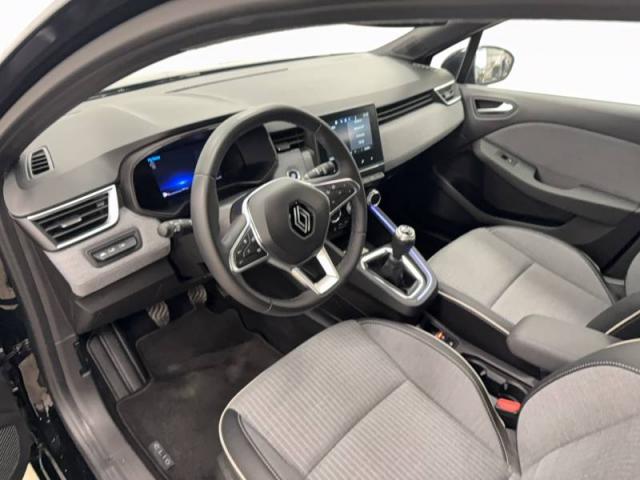 Renault Clio image 1