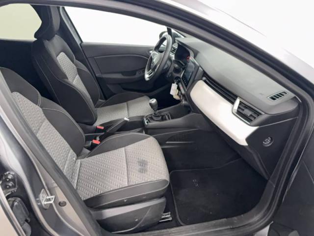 Renault Clio image 9