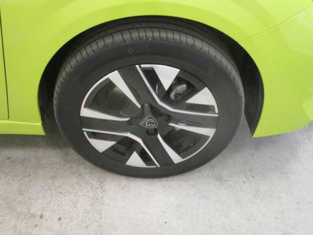 Peugeot 208 image 7