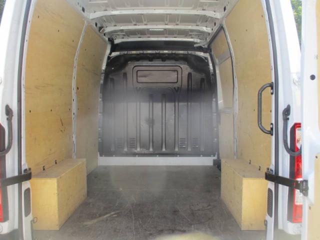 Renault Master image 9