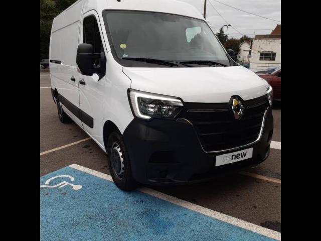 Renault Master image 2