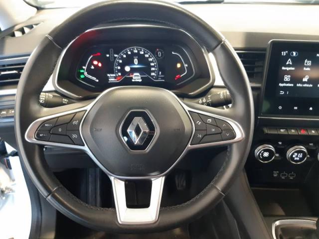 Renault Captur image 8