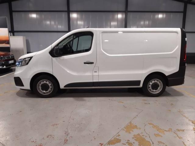 Renault Trafic image 2