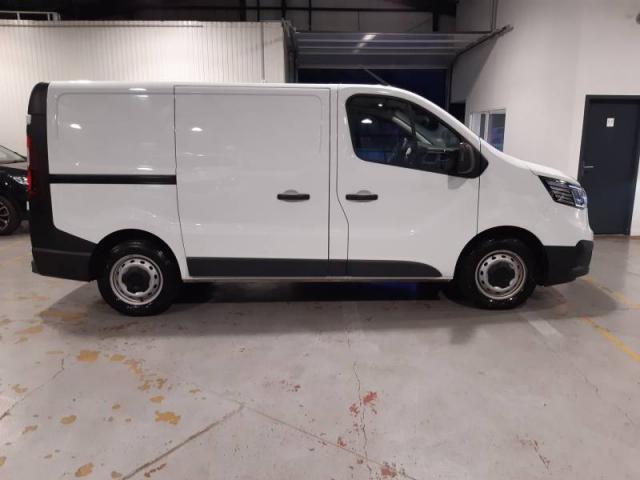 Renault Trafic image 8