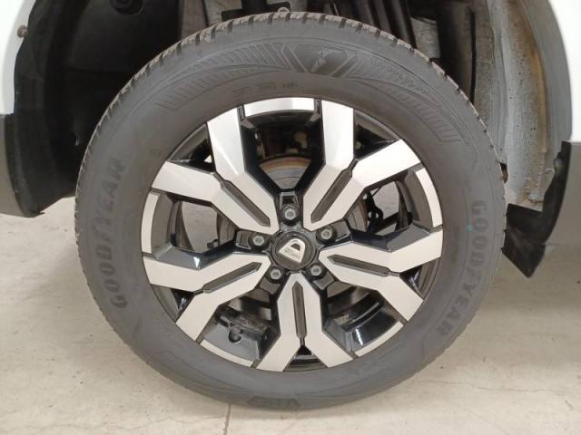 Dacia Duster image 9