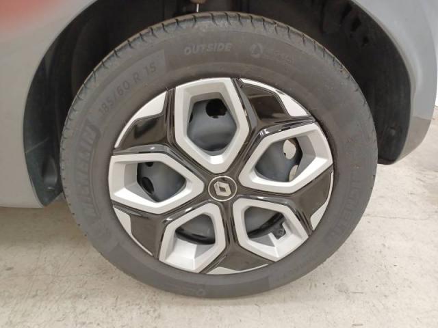 Renault Twingo image 8