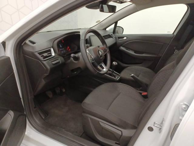 Renault Clio image 9