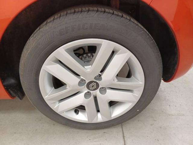 Renault Clio image 9