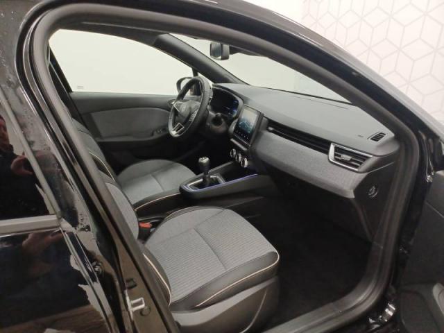 Renault Clio image 9