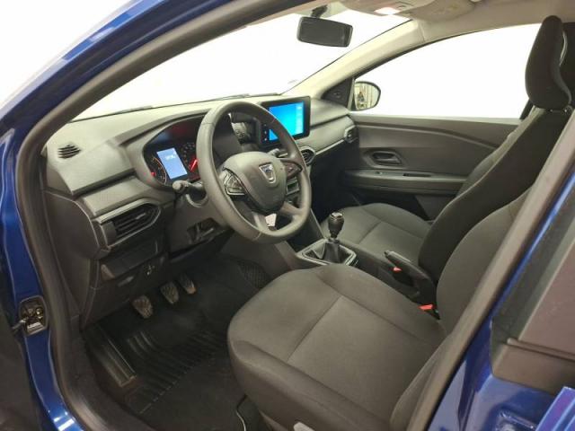Dacia Sandero image 2