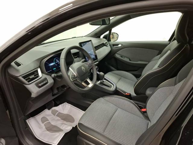 Renault Clio image 9