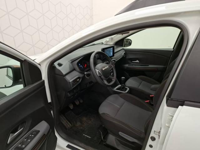 Dacia Sandero image 2
