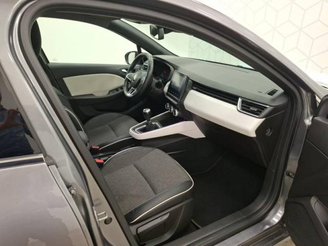 Renault Clio image 1