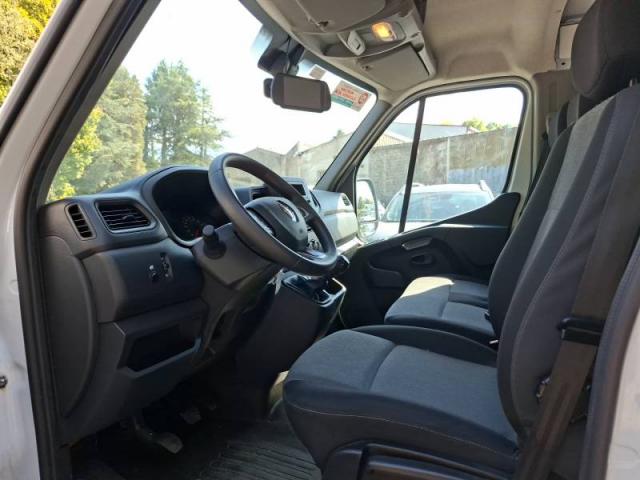 Renault Master image 9