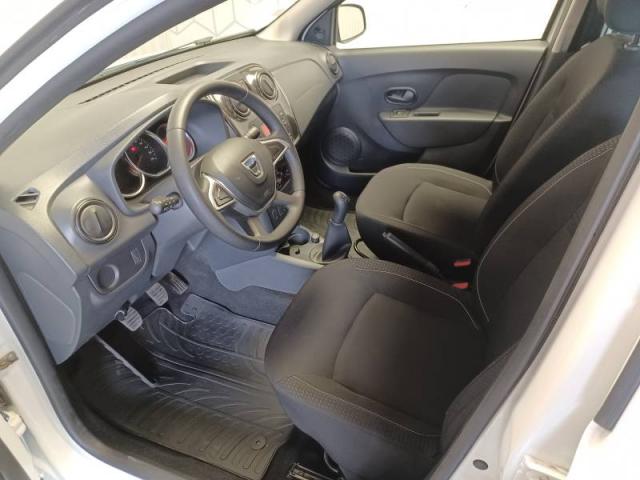 Dacia Logan image 2