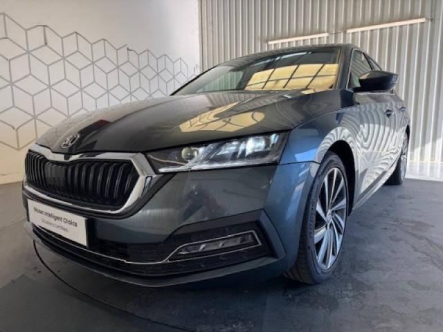 Skoda Octavia image 6