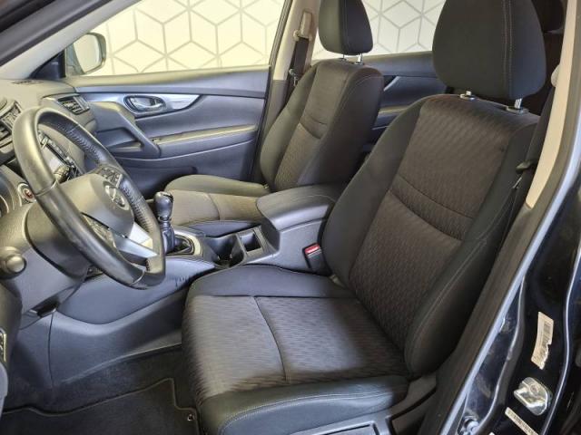 Nissan X-Trail image 2