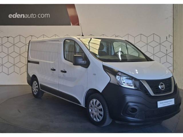 Nissan Nv300 image 7