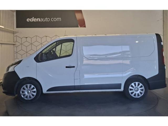 Nissan Nv300 image 2