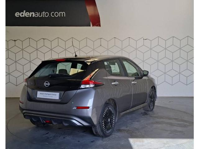 Nissan Leaf image 5