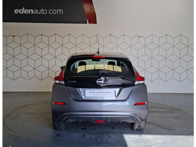 Nissan Leaf image 1