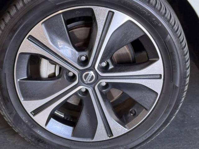 Nissan Leaf image 4