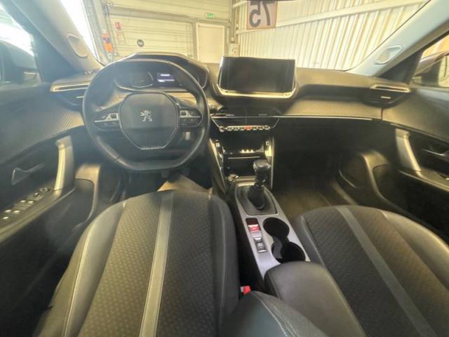 Peugeot 2008 image 1