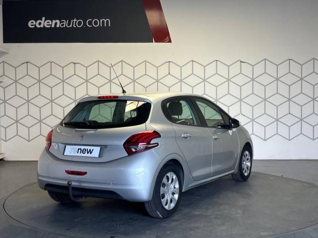 Peugeot 208 image 1