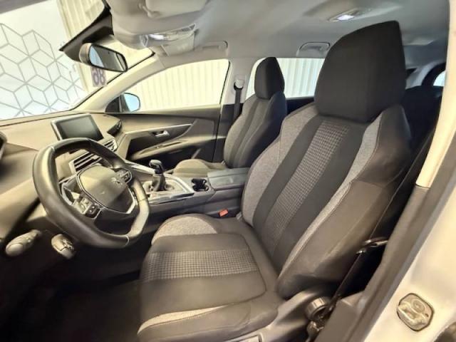 Peugeot 5008 image 7