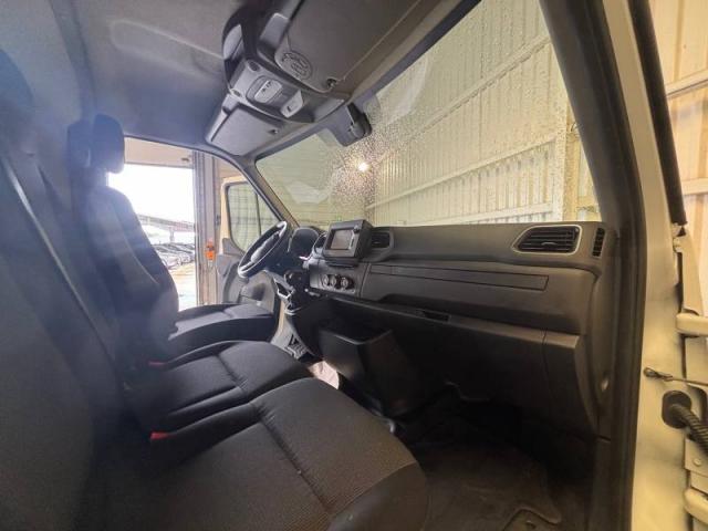Renault Master image 7