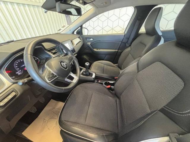 Renault Captur image 2