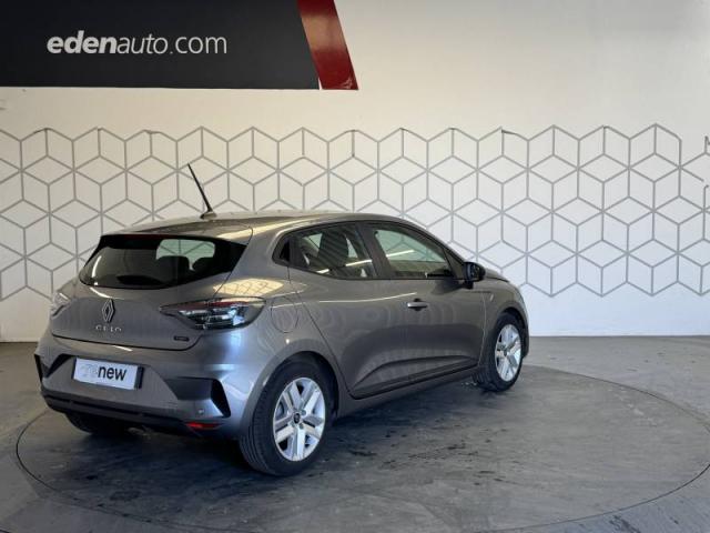 Renault Clio image 9