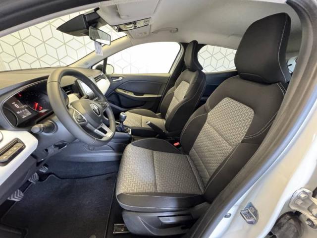 Renault Clio image 9