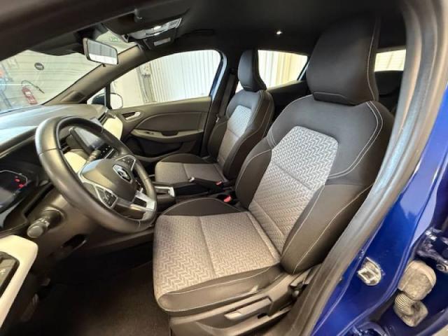 Renault Clio image 9