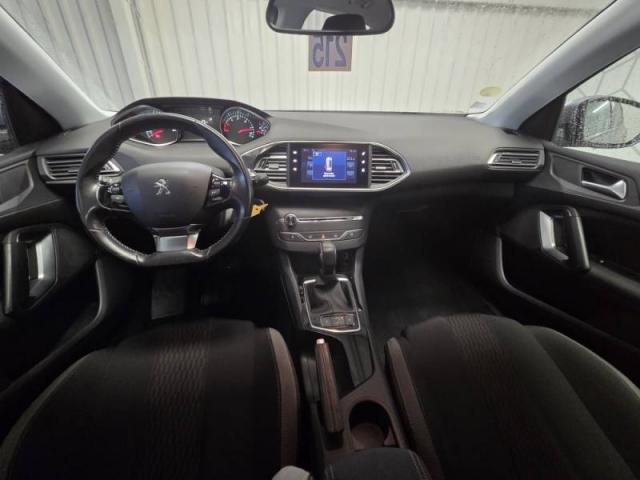 Peugeot 308 image 8