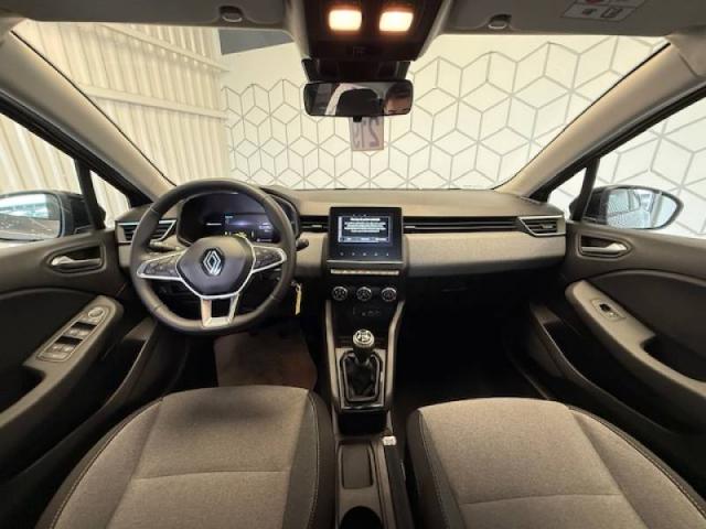 Renault Clio image 2