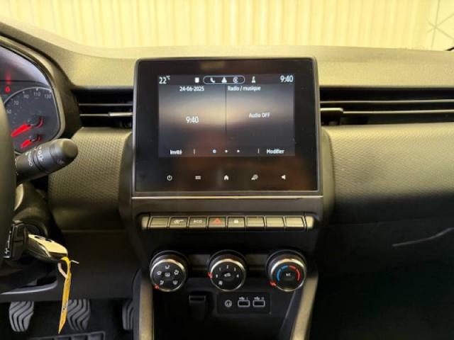 Renault Clio image 2