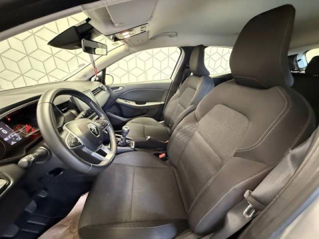 Renault Clio image 7