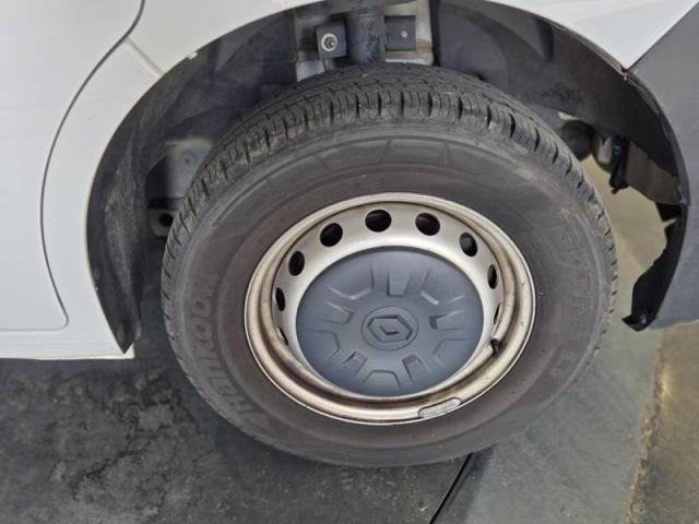 Renault Master image 4