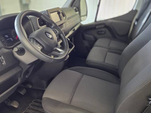 Renault Master image 9