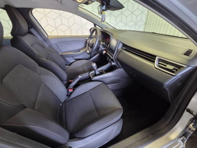 Renault Clio image 8