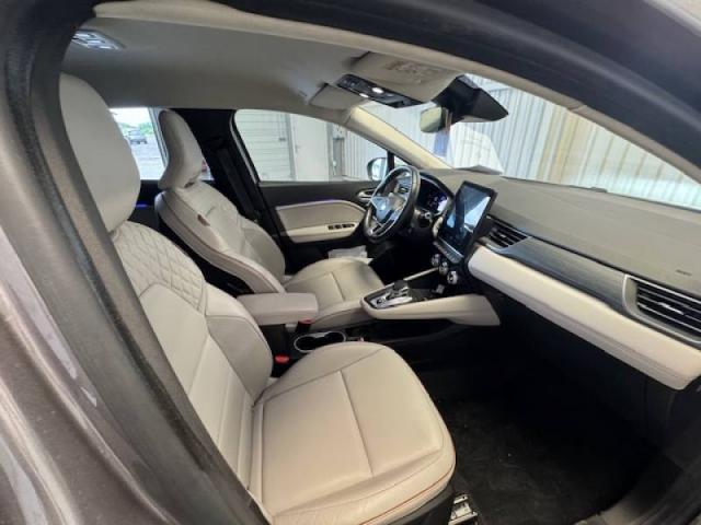 Renault Captur image 2
