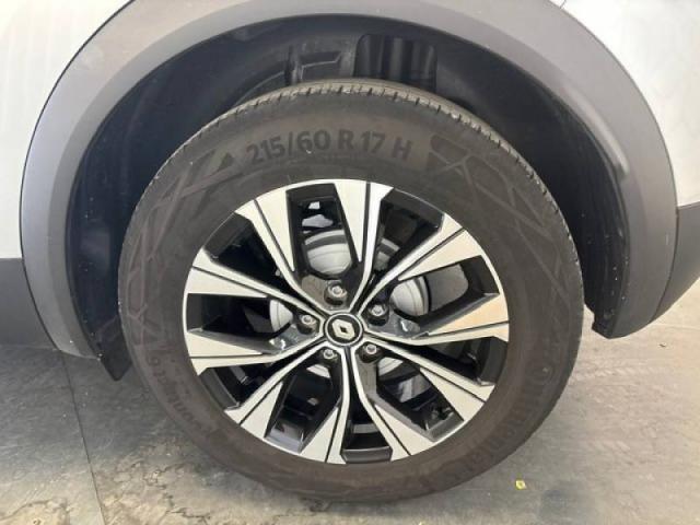 Renault Captur image 2
