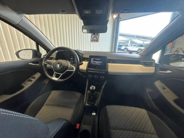 Renault Clio image 2